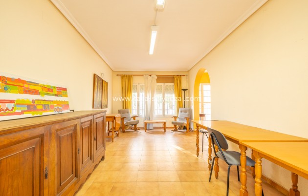 Resale - Villa - Los Montesinos