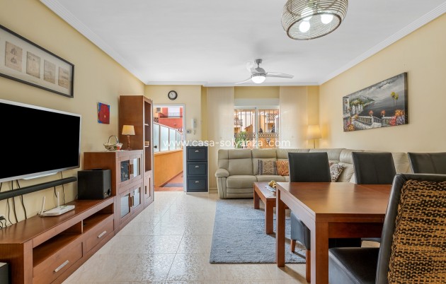 Herverkoop - Adosado - Orihuela Costa - Villamartín