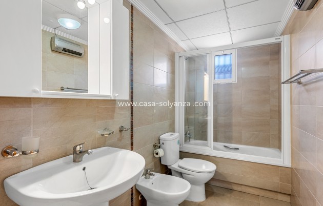 Herverkoop - Adosado - Orihuela Costa - Villamartín