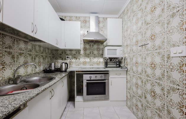 Resale - Apartment / flat - Torrevieja - Playa del Acequión