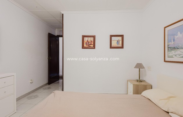 Resale - Apartment / flat - Torrevieja - Playa del Acequión