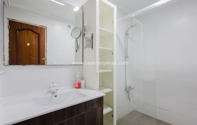 Resale - Apartment / flat - Torrevieja - Playa del Acequión