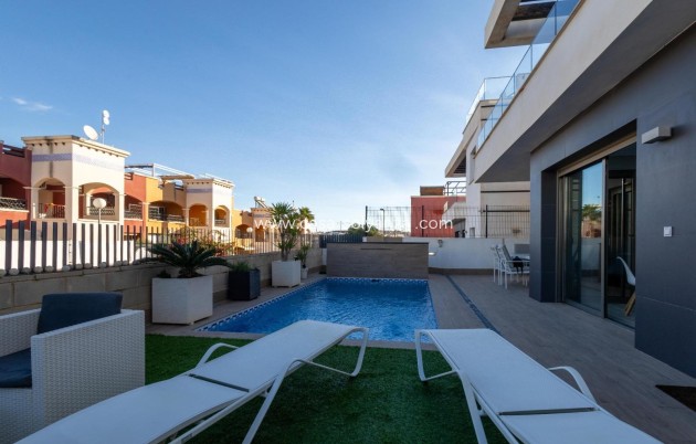 Herverkoop - Villa - Orihuela Costa - Costa Blanca