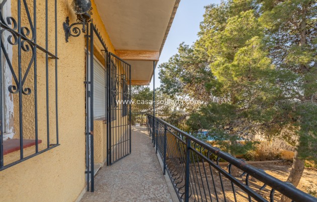 Resale - Villa - Los Montesinos