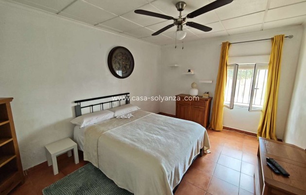 Resale - Townhouse - Yecla - Inland