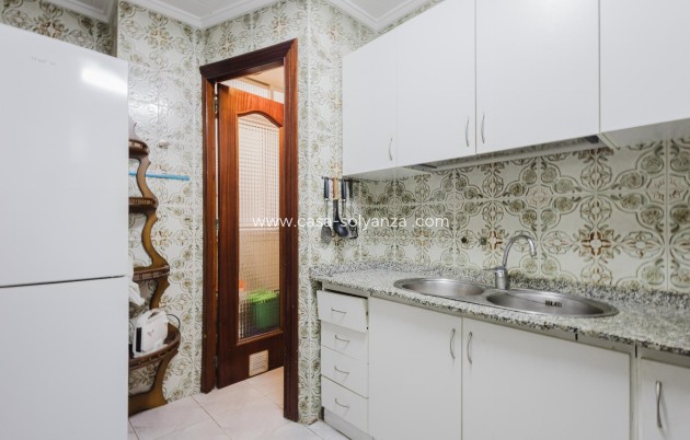 Resale - Apartment / flat - Torrevieja - Costa Blanca
