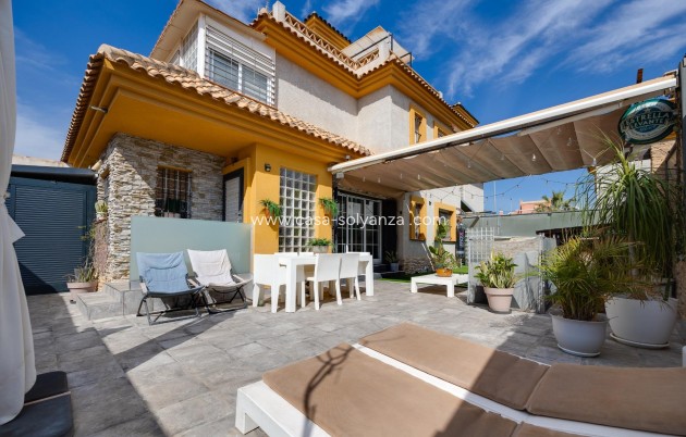 Herverkoop - Villa - Los Montesinos - La Herrada