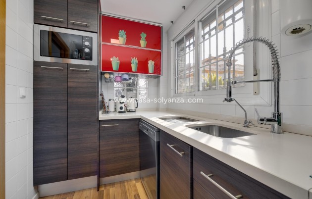 Herverkoop - Villa - Los Montesinos - La Herrada