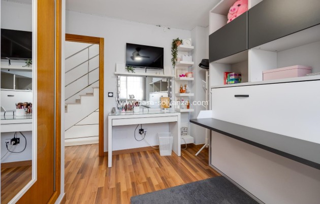 Herverkoop - Villa - Los Montesinos - La Herrada