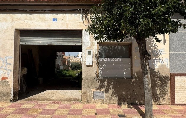 Herverkoop - Land - Jacarilla