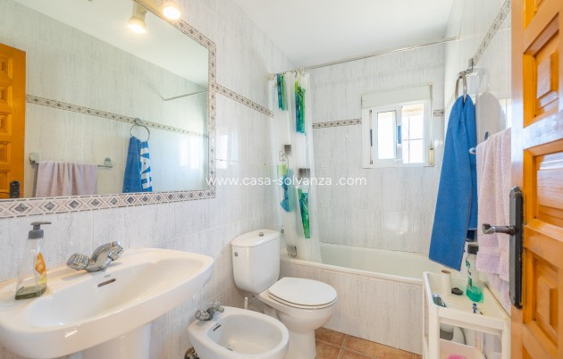 Resale - Villa - Los Montesinos