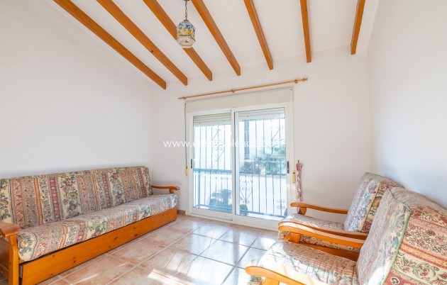 Resale - Villa - Los Montesinos