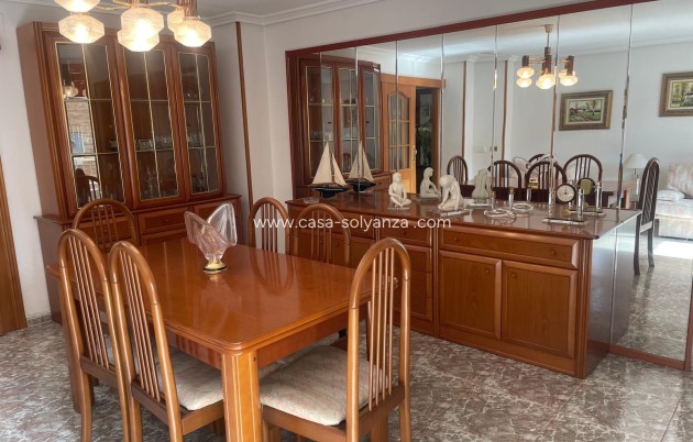 Resale - Apartment / flat - Torrevieja - Center