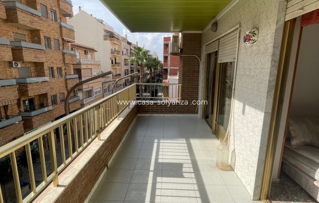 Resale - Apartment / flat - Torrevieja - Center