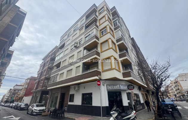 Resale - Apartment / flat - Torrevieja - Costa Blanca