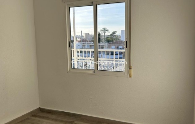 Resale - Apartment / flat - Pilar de la Horadada - Costa Blanca