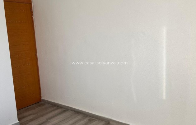 Resale - Apartment / flat - Pilar de la Horadada - Costa Blanca