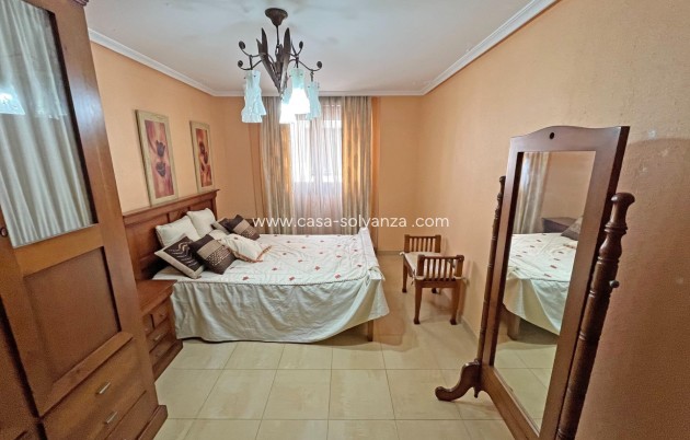 Herverkoop - Appartement / flat - Formentera de Segura - Los Palacios