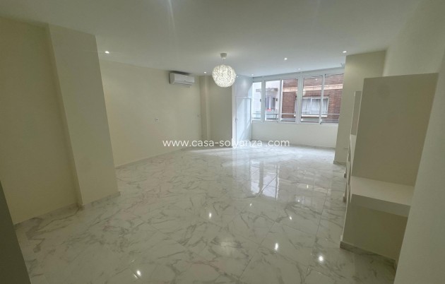 Resale - Apartment / flat - Torrevieja - Muelle Pesquero