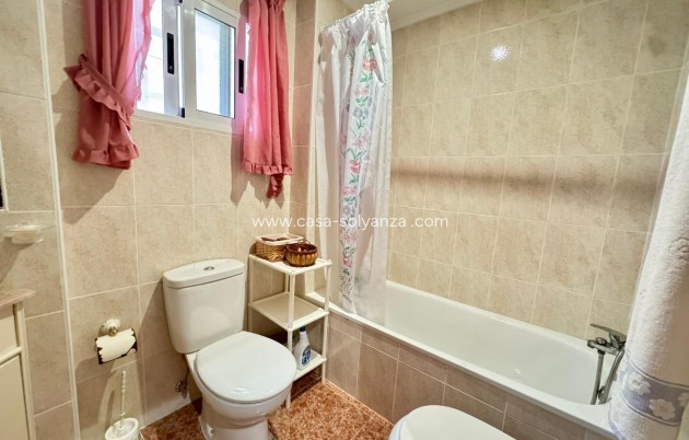 Wiederverkauf - Villa - Torrevieja - Los Balcones