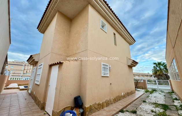 Wiederverkauf - Villa - Torrevieja - Los Balcones