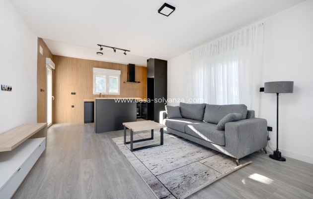 Resale - Villa - Torrevieja - La Siesta