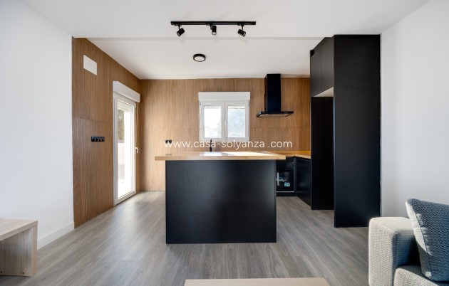 Resale - Villa - Torrevieja - La Siesta