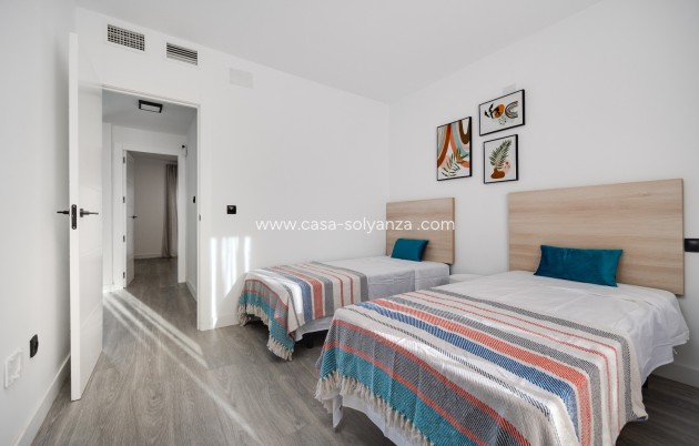 Resale - Villa - Torrevieja - La Siesta