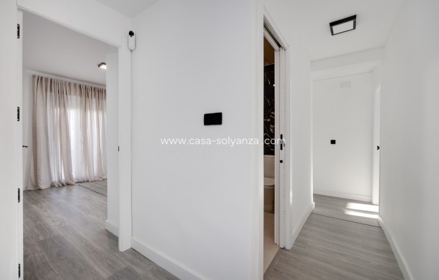 Resale - Villa - Torrevieja - La Siesta