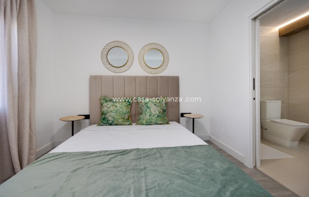 Resale - Villa - Torrevieja - La Siesta