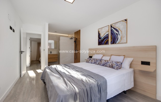 Resale - Villa - Torrevieja - La Siesta