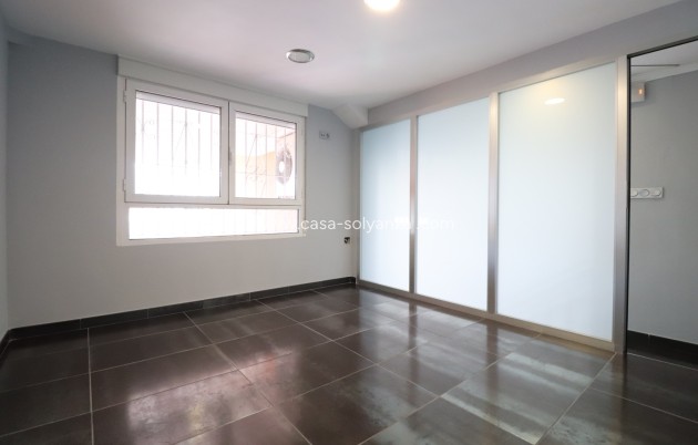 Wiederverkauf - Kommerziell - Formentera del Segura - Formentera - Village