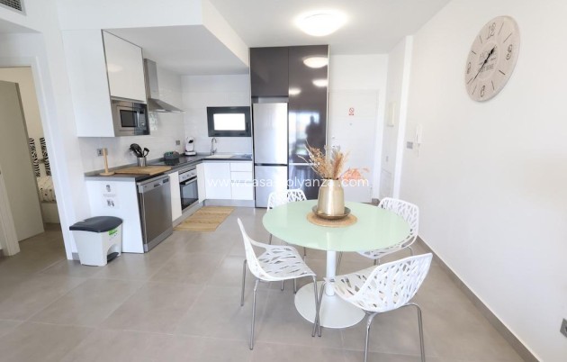 Resale - Bungalow - Pilar de la Horadada - Costa Blanca