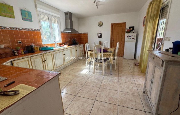 Herverkoop - Country Property/Finca - Albatera - Inland