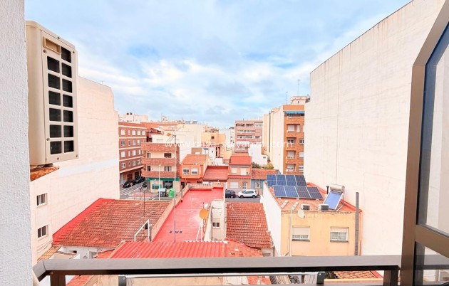 Herverkoop - Appartement / flat - Torrevieja - Center
