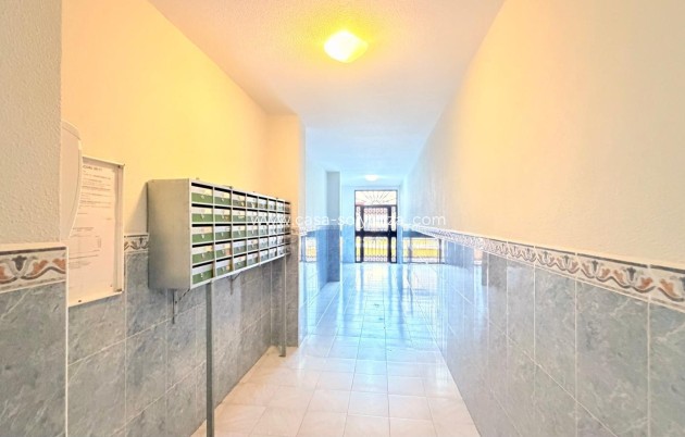 Herverkoop - Appartement / flat - Torrevieja - Center