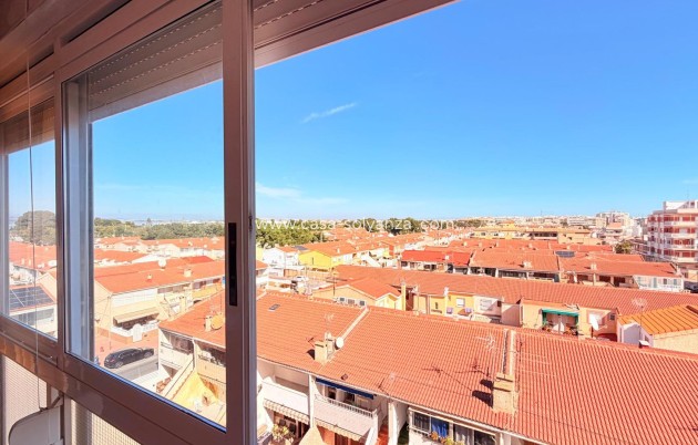 Herverkoop - Appartement / flat - Torrevieja - Playa De Los Naufragos
