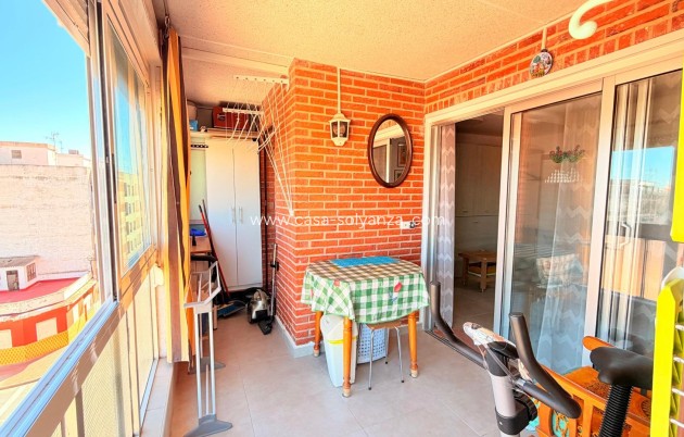 Herverkoop - Appartement / flat - Torrevieja - Playa De Los Naufragos
