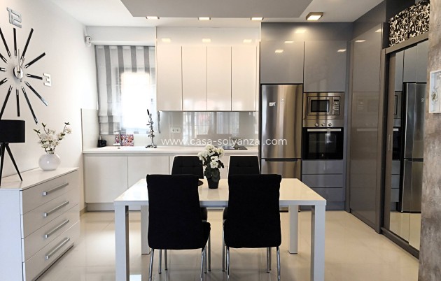 Herverkoop - Appartement / flat - Pilar de la Horadada - La Torre De La Horadada