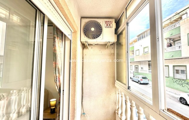 Herverkoop - Appartement / flat - Torrevieja - Center