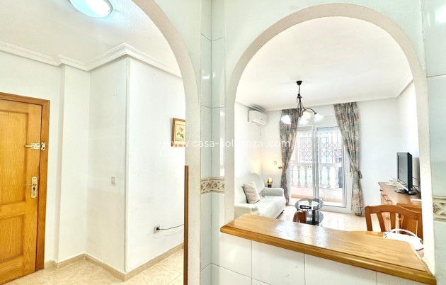 Herverkoop - Appartement / flat - Torrevieja - Center