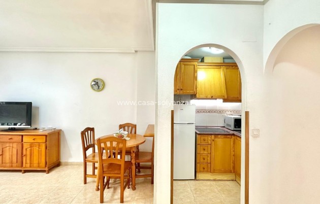 Herverkoop - Appartement / flat - Torrevieja - Center