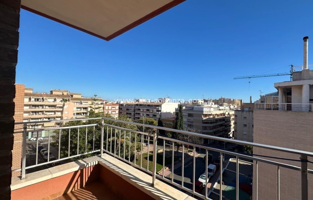 Resale - Apartment / flat - Torrevieja - Estacion Autobuses