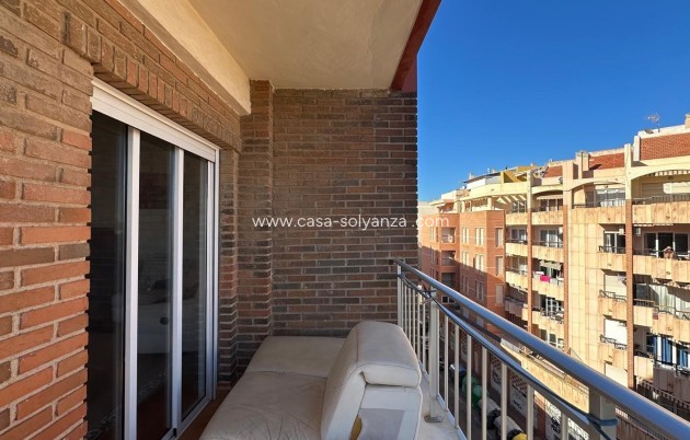 Resale - Apartment / flat - Torrevieja - Estacion Autobuses