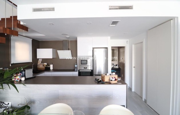 Herverkoop - Villa - Orihuela Costa - Lomas de Cabo Roig