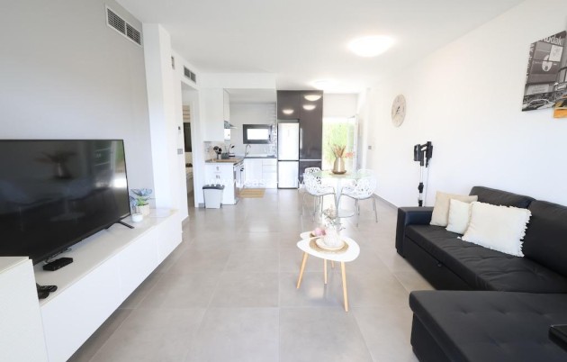 Resale - Bungalow - Pilar de la Horadada - Zona Pueblo