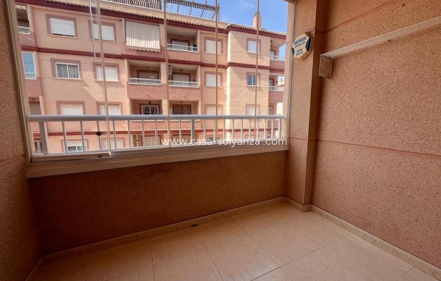 Herverkoop - Appartement / flat - Algorfa