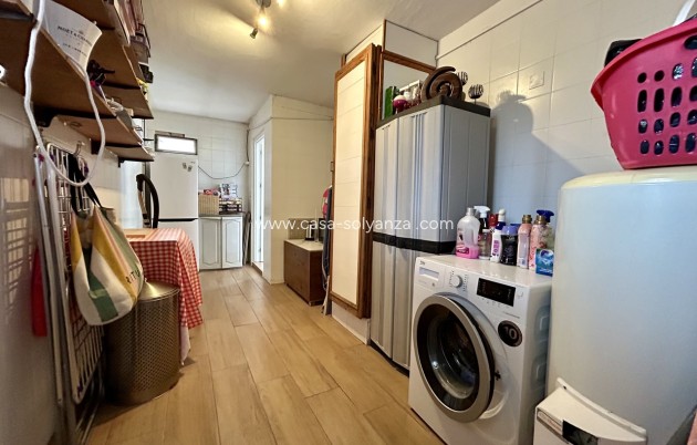 Herverkoop - Villa - Cabo Roig