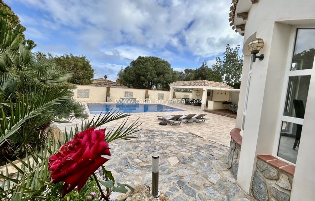 Herverkoop - Villa - Cabo Roig