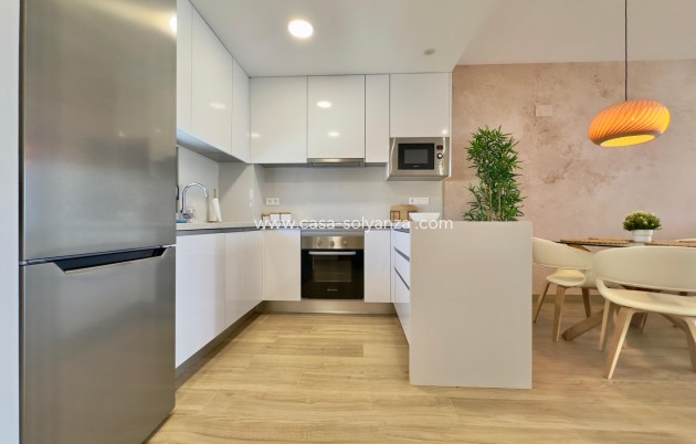 Herverkoop - Bungalow - Torrevieja - Los balcones